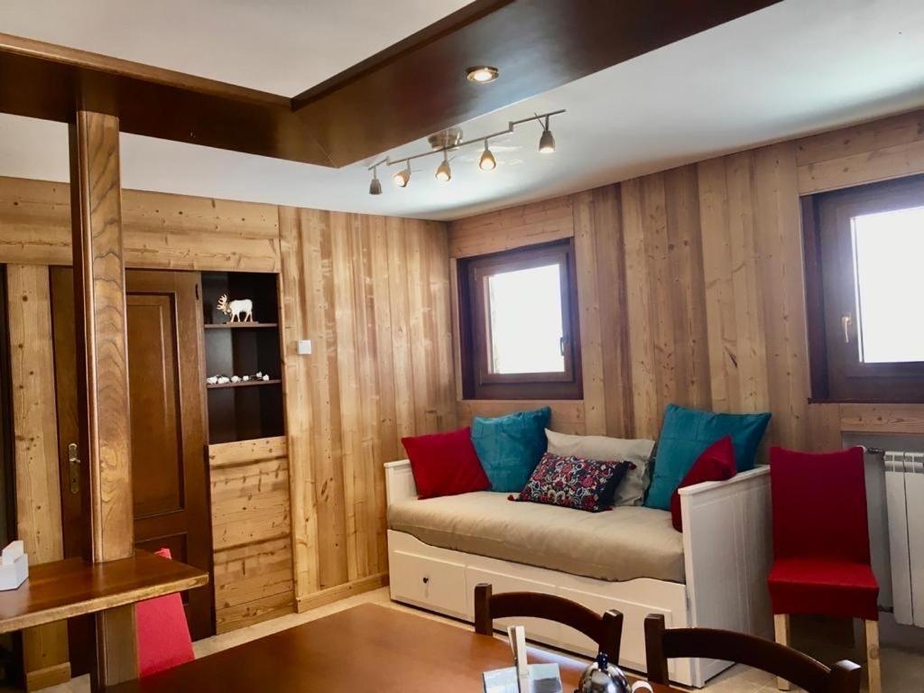 Aroma Di Legno E Profumo Di Neve Apartment Breuil-Cervinia Exterior foto