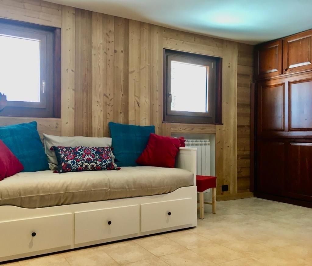 Aroma Di Legno E Profumo Di Neve Apartment Breuil-Cervinia Exterior foto